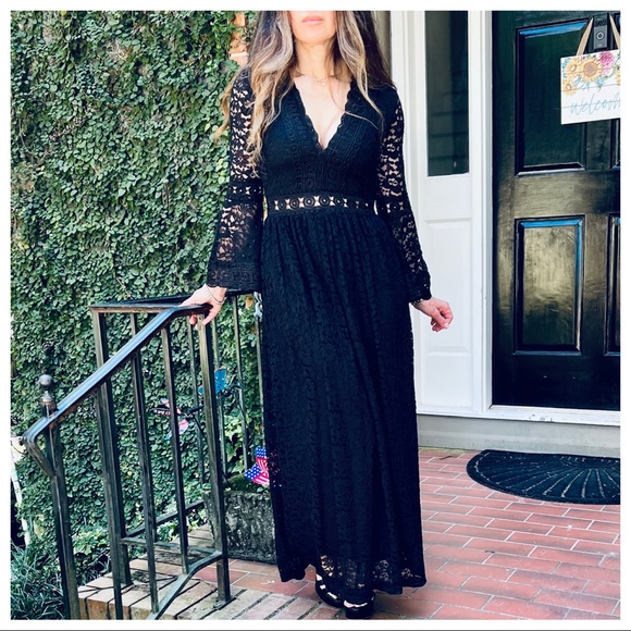 02 ✨LAST ONE✨Paris Black Lace Lined Fabulous Unique V Front Maxi Dress - Picture 5 of 8